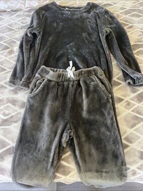 Cozy Plush Two-Piece Loungewear Set - Gray